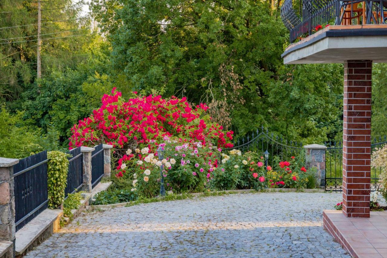 Mira - Mira Pokoje Z Widokiem Na Jezioro Chmielno Exterior foto